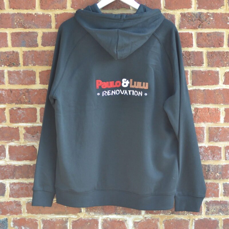Sweat-shirt noir à capuche brodé coeur et dos – Image 2